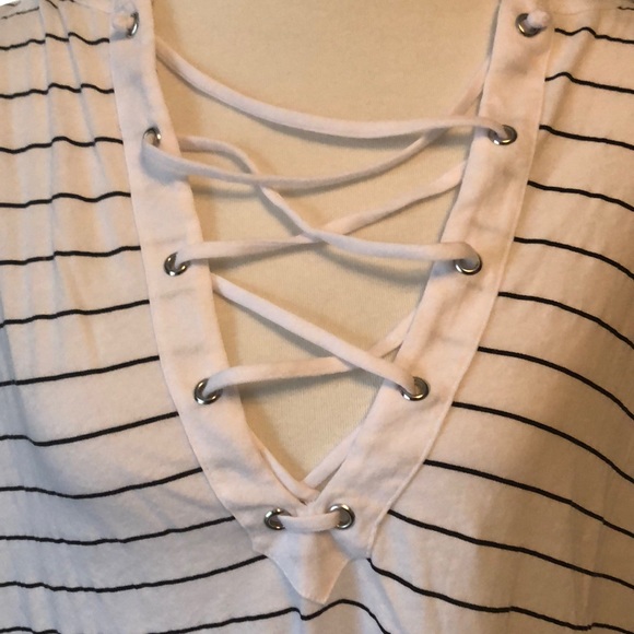 Wildfox Striped Criss Cross Tie - Up T shirt - Picture 2 of 7
